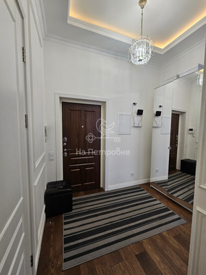 Продам трехкомнатную (3-комн.) квартиру, 1к1, Сосенки д