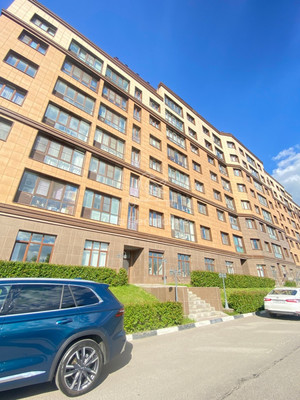 Продам трехкомнатную (3-комн.) квартиру, 1к1, Сосенки д