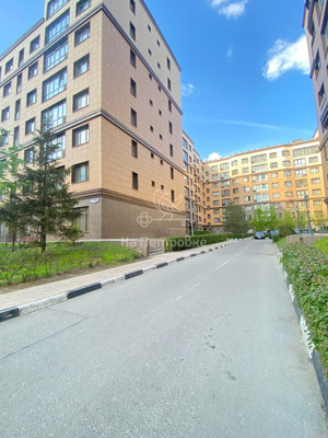 Продам трехкомнатную (3-комн.) квартиру, 1к1, Сосенки д