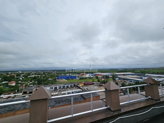 Продам трехкомнатную (3-комн.) квартиру, 1к1, Сосенки д