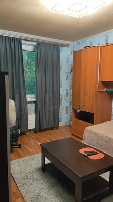 Продам трехкомнатную (3-комн.) квартиру, Луговой проезд, 6, Москва г