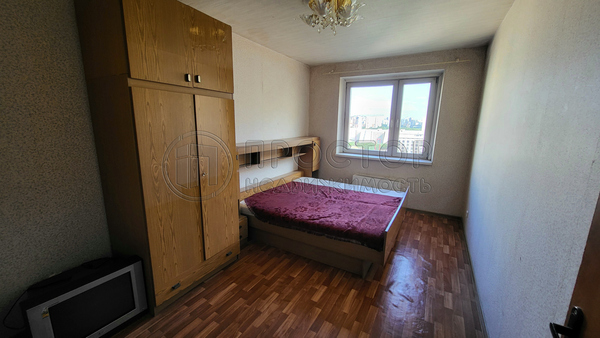 Продам двухкомнатную (2-комн.) квартиру, Большая Очаковская ул, 12к5, Москва г
