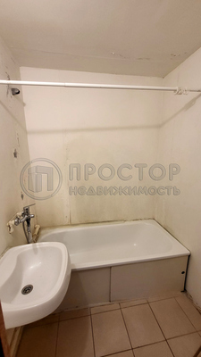 Продам двухкомнатную (2-комн.) квартиру, Большая Очаковская ул, 12к5, Москва г