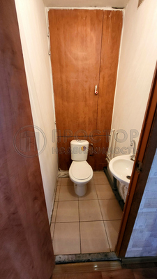 Продам двухкомнатную (2-комн.) квартиру, Большая Очаковская ул, 12к5, Москва г