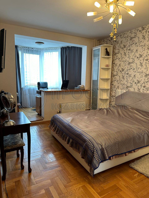 Продам трехкомнатную (3-комн.) квартиру, Белореченская ул, 45к1, Москва г