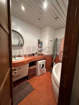 Продам трехкомнатную (3-комн.) квартиру, Белореченская ул, 45к1, Москва г