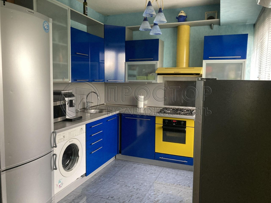 Продам многокомнатную квартиру, Беловежская ул, 15, Москва г