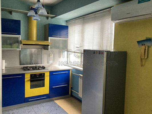 Продам многокомнатную квартиру, Беловежская ул, 15, Москва г