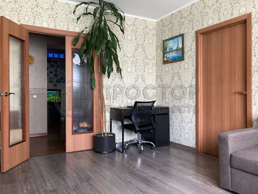 Продам многокомнатную квартиру, Беловежская ул, 15, Москва г