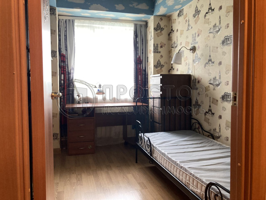 Продам многокомнатную квартиру, Беловежская ул, 15, Москва г