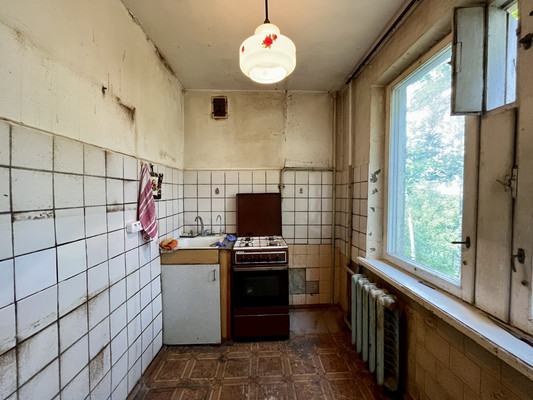 Продам трехкомнатную (3-комн.) квартиру, Дмитровская ул, 21, Базарово д