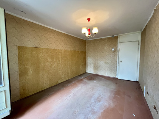 Продам трехкомнатную (3-комн.) квартиру, Дмитровская ул, 21, Базарово д