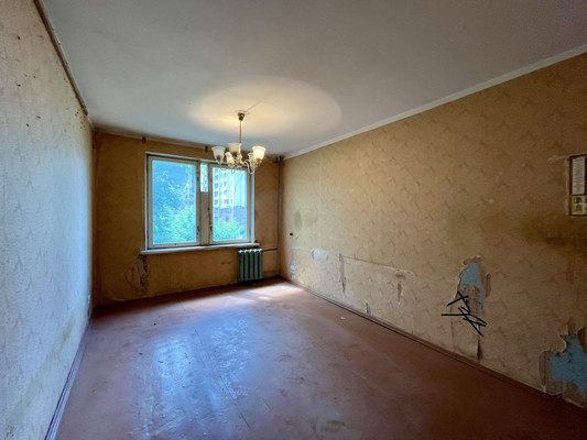 Продам трехкомнатную (3-комн.) квартиру, Дмитровская ул, 21, Базарово д