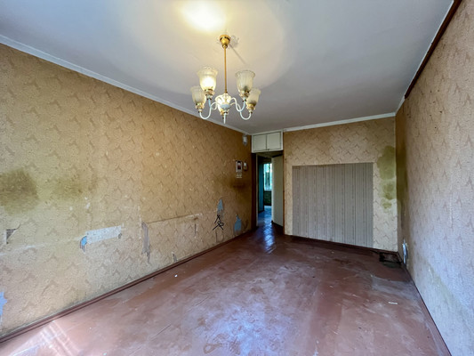 Продам трехкомнатную (3-комн.) квартиру, Дмитровская ул, 21, Базарово д
