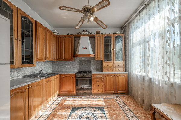 Продам многокомнатную квартиру, 2-й Карачаровский проезд, 4кА, Москва г
