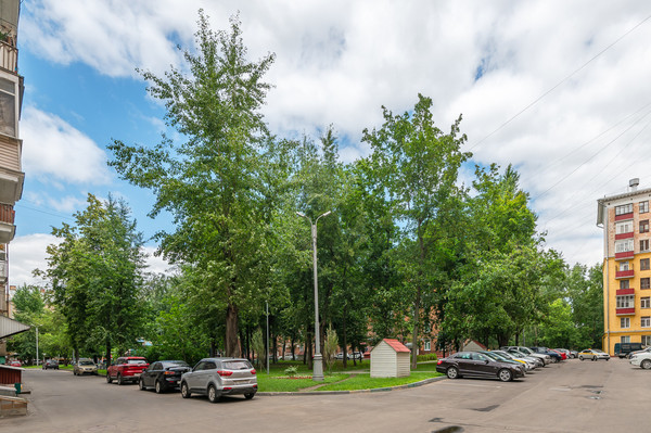 Продам многокомнатную квартиру, 2-й Карачаровский проезд, 4кА, Москва г