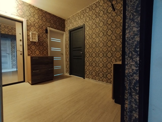 Продам трехкомнатную (3-комн.) квартиру, Октябрьский пр-кт, 1, Нижний Тагил г
