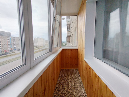 Продам трехкомнатную (3-комн.) квартиру, Октябрьский пр-кт, 1, Нижний Тагил г