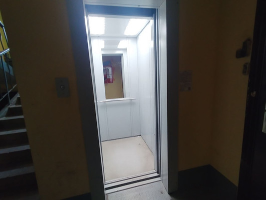 Продам трехкомнатную (3-комн.) квартиру, Октябрьский пр-кт, 1, Нижний Тагил г