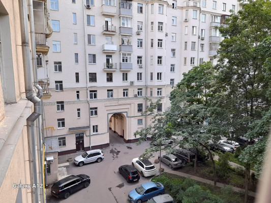 Продам трехкомнатную (3-комн.) квартиру, Фрунзенская наб, 54, Москва г