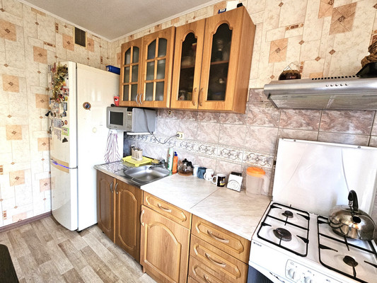 Продам двухкомнатную (2-комн.) квартиру, им. Дмитрия Благоева ул, 50, Краснодар г