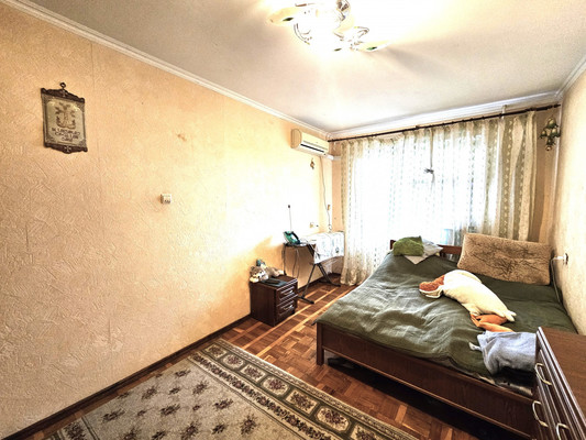 Продам двухкомнатную (2-комн.) квартиру, им. Дмитрия Благоева ул, 50, Краснодар г
