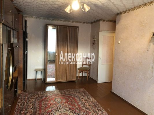 Продам двухкомнатную (2-комн.) квартиру, Юбилейная ул, 3, Кузнечное гп