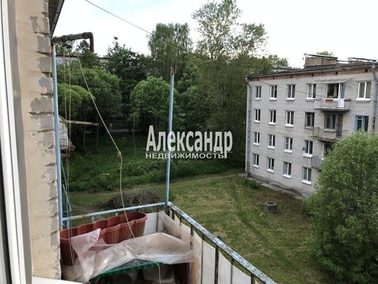 Продам двухкомнатную (2-комн.) квартиру, Юбилейная ул, 3, Кузнечное гп