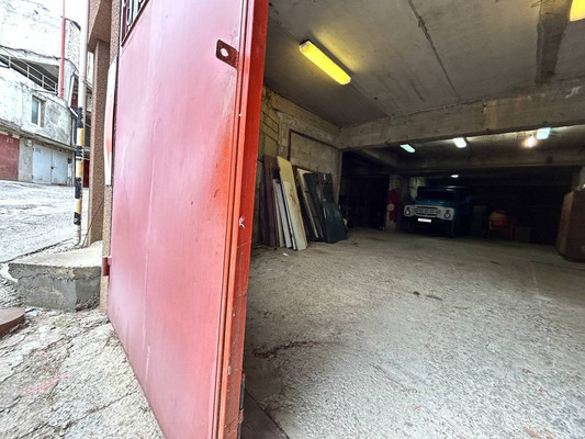 Продам коммерческое помещение 1 400 м2, Судакская ул, 1ка, Алушта г