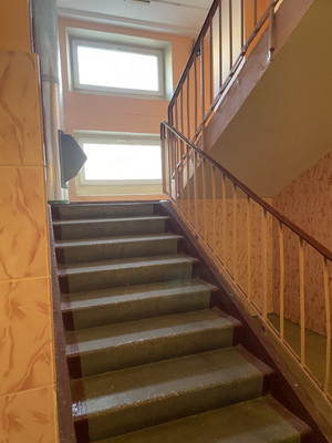 Продам трехкомнатную (3-комн.) квартиру, Токмаков пер, 13-15, Москва г