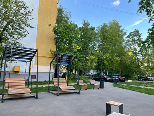 Продам трехкомнатную (3-комн.) квартиру, Токмаков пер, 13-15, Москва г
