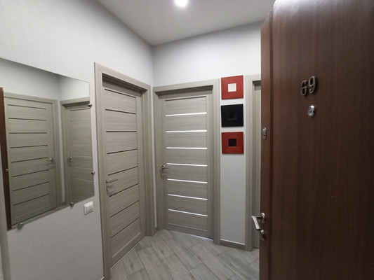 Продам однокомнатную (1-комн.) квартиру, Луговая ул, 6жк1, Симферополь г