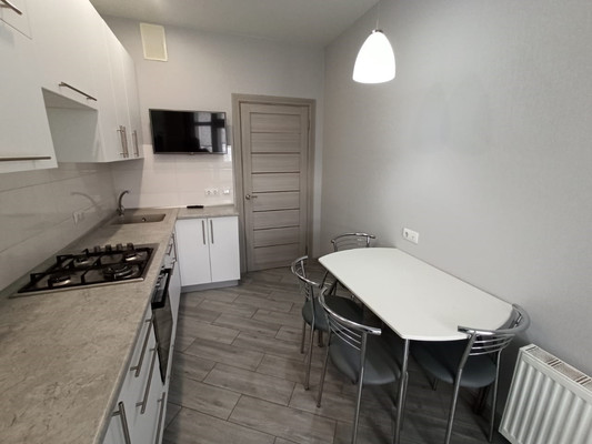 Продам однокомнатную (1-комн.) квартиру, Луговая ул, 6жк1, Симферополь г