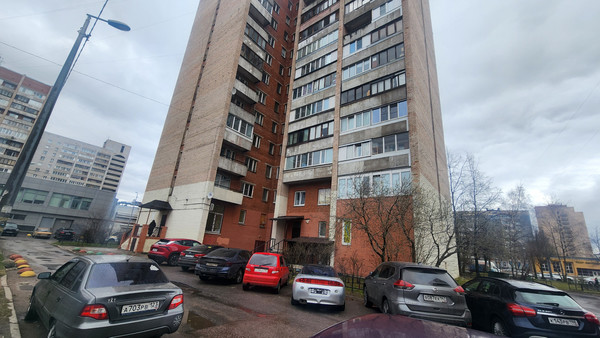 Продам двухкомнатную (2-комн.) квартиру, Просвещения пр-кт, 27, Санкт-Петербург г
