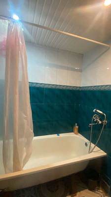 Продам трехкомнатную (3-комн.) квартиру, Кирова ул, 92, Армавир г