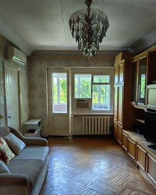 Продам трехкомнатную (3-комн.) квартиру, 2-я Краснодарская ул, 82к2, Ростов-на-Дону г