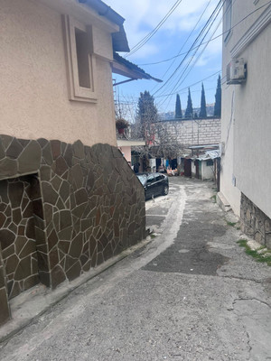 Продам однокомнатную (1-комн.) квартиру, Кирова ул, 104, Ялта г