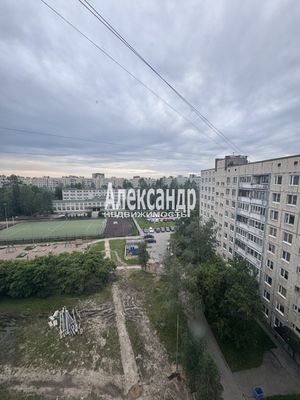 Продам 2-комн. в 4-комн. квартире, Заводской пр-кт, 16к3, Колпино г