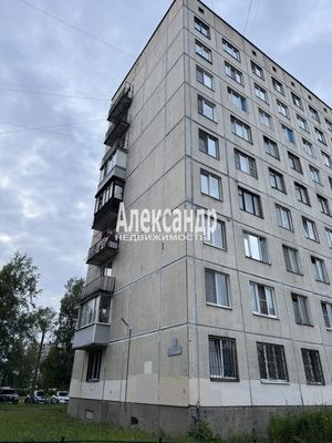 Продам 2-комн. в 4-комн. квартире, Заводской пр-кт, 16к3, Колпино г