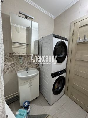 Продам двухкомнатную (2-комн.) квартиру, Энергетиков пр-кт, 9к1, Санкт-Петербург г