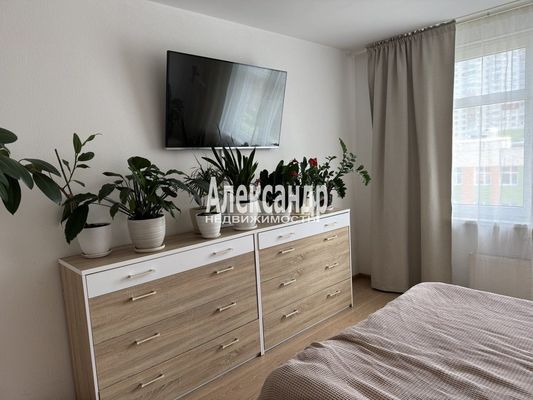 Продам двухкомнатную (2-комн.) квартиру, Энергетиков пр-кт, 9к1, Санкт-Петербург г