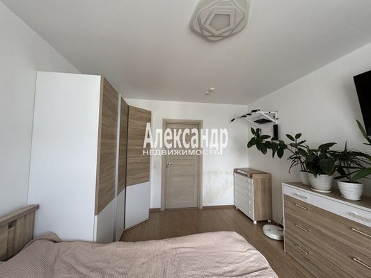 Продам двухкомнатную (2-комн.) квартиру, Энергетиков пр-кт, 9к1, Санкт-Петербург г