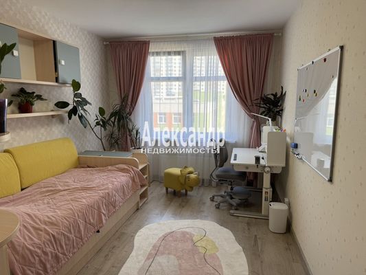 Продам двухкомнатную (2-комн.) квартиру, Энергетиков пр-кт, 9к1, Санкт-Петербург г