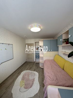 Продам двухкомнатную (2-комн.) квартиру, Энергетиков пр-кт, 9к1, Санкт-Петербург г