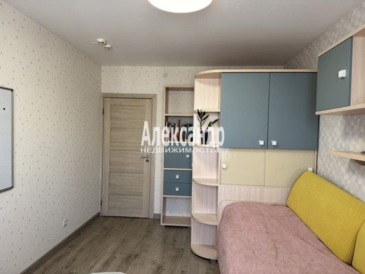 Продам двухкомнатную (2-комн.) квартиру, Энергетиков пр-кт, 9к1, Санкт-Петербург г