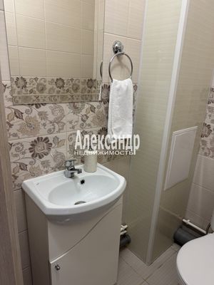 Продам двухкомнатную (2-комн.) квартиру, Энергетиков пр-кт, 9к1, Санкт-Петербург г