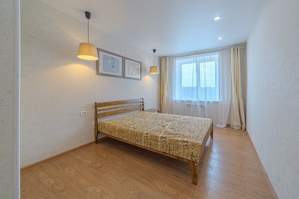 Продам двухкомнатную (2-комн.) квартиру, Мира ул, 34, Пенза г