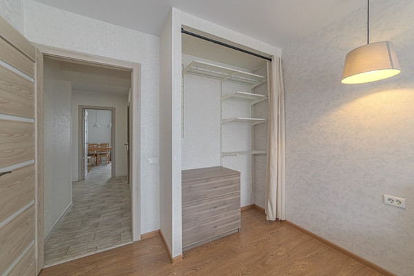 Продам двухкомнатную (2-комн.) квартиру, Мира ул, 34, Пенза г