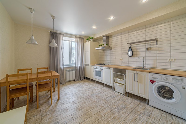 Продам двухкомнатную (2-комн.) квартиру, Мира ул, 34, Пенза г