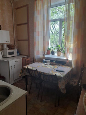 Продам двухкомнатную (2-комн.) квартиру, Никитский б-р, 25, Москва г